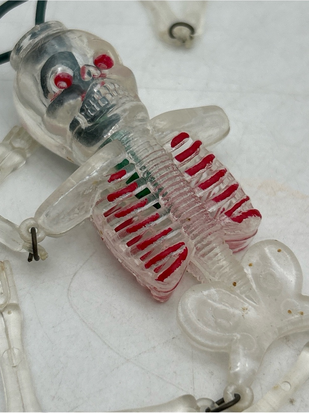 Vtg Blow Mold Halloween Skeleton String Lights Green Bulbs 9.5’(Missing 1 Arm) - Picture 4 of 9